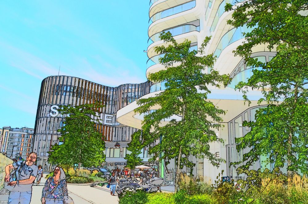 Platz vor dem Skyline Plaza mit Menschen