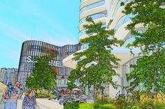 Platz vor dem Skyline Plaza mit Menschen