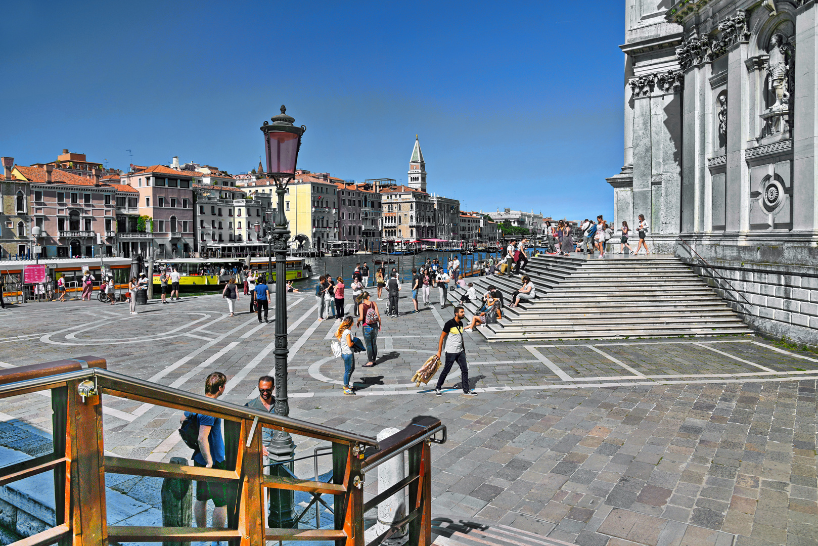 Platz vor der Santa Maria della Salute