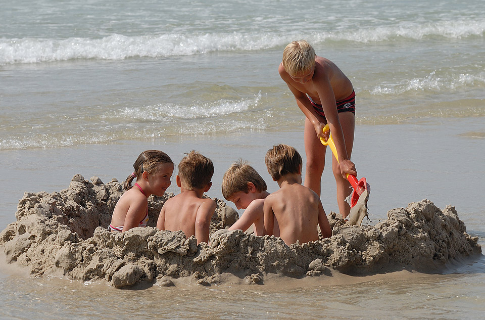 Plauderstündchen in der Sandbadewanne