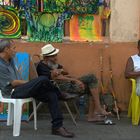 PLAUSCHERL IN DEN STRASSEN VON SALVADOR DE BAHIA  -   BRASILIEN