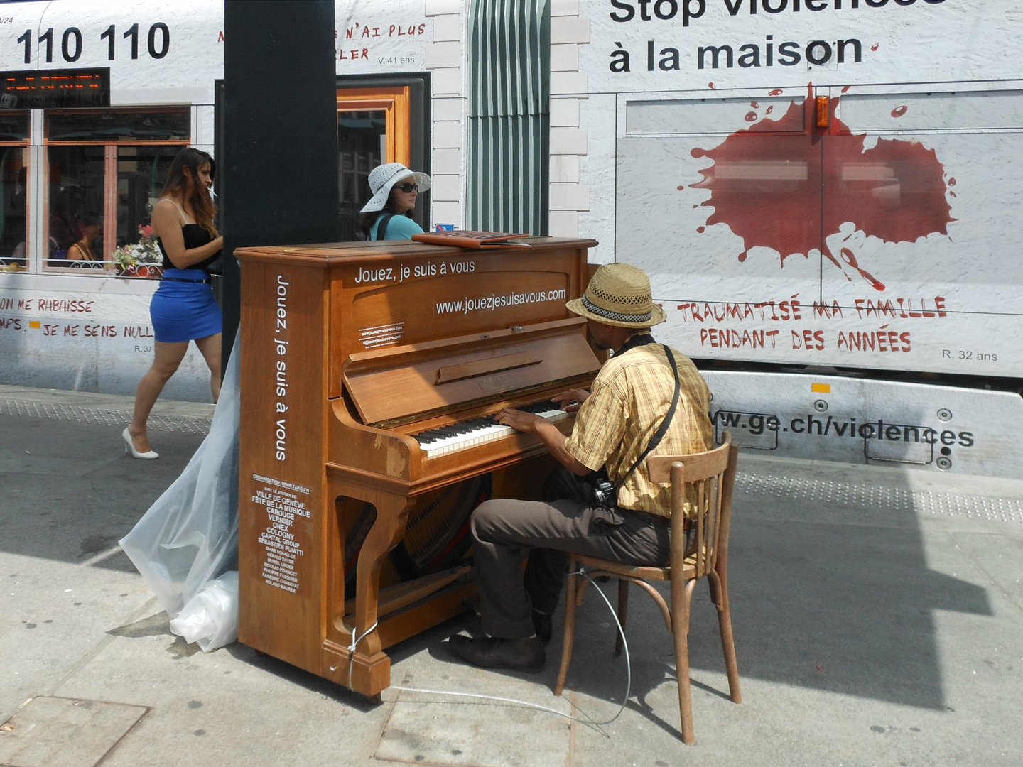 Play yourself...Strassenmusik mit Klavier