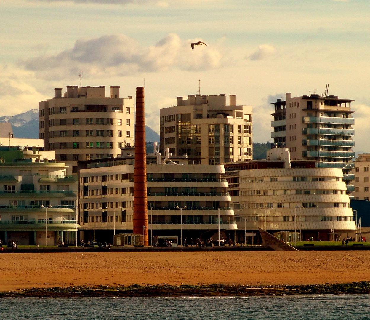 playa de Poniente,Gijón