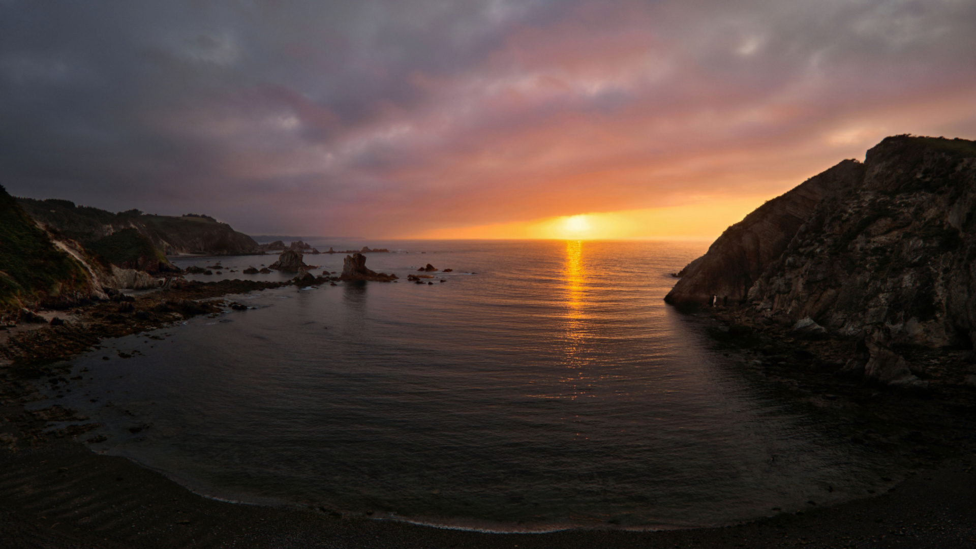 Playa de  Silencio sunset