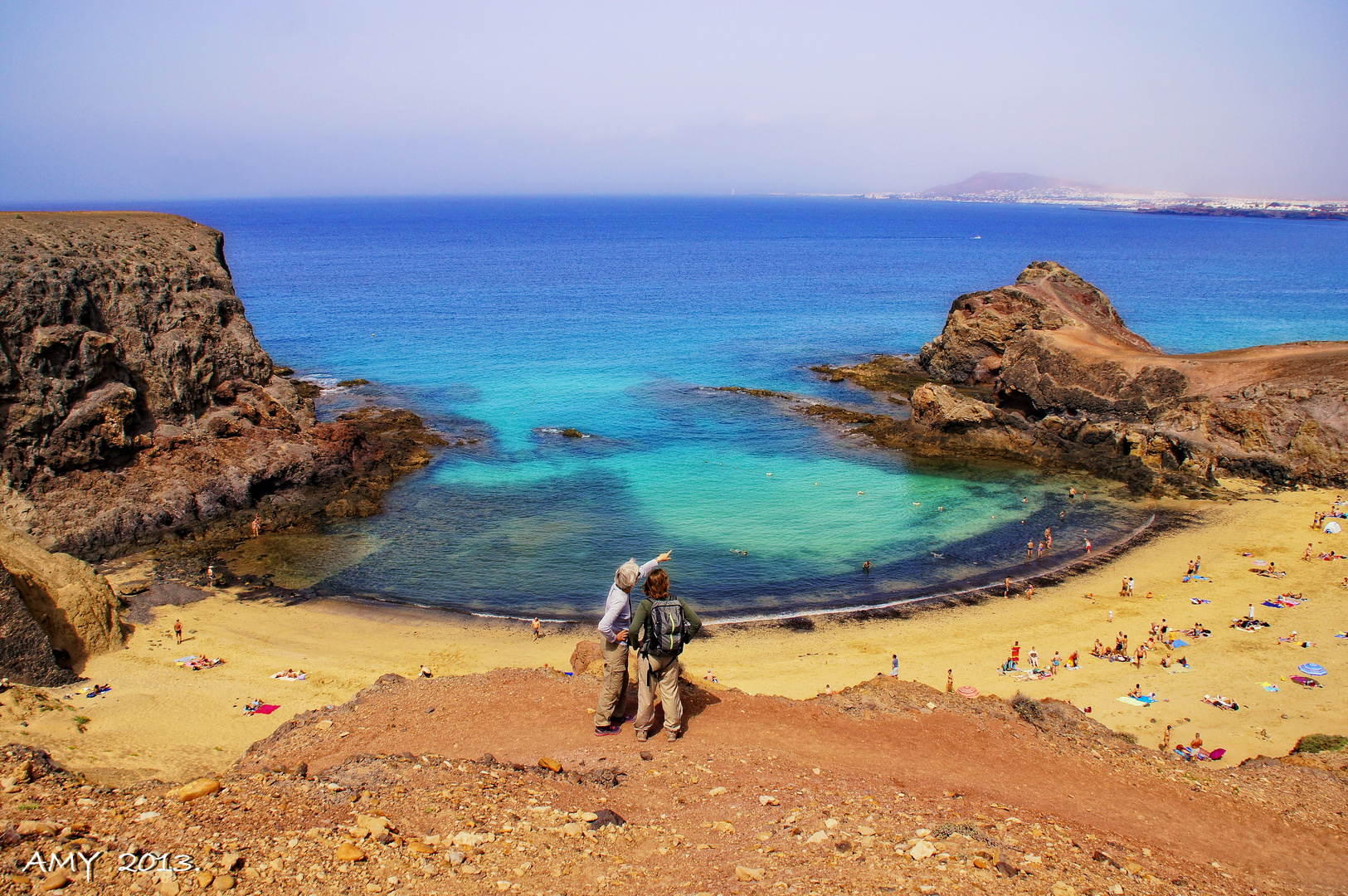 PLAYAS DE PAPAGAYO (LANZAROTE) . Dedicada a JOSERRA  (A RAS DE SUELO).