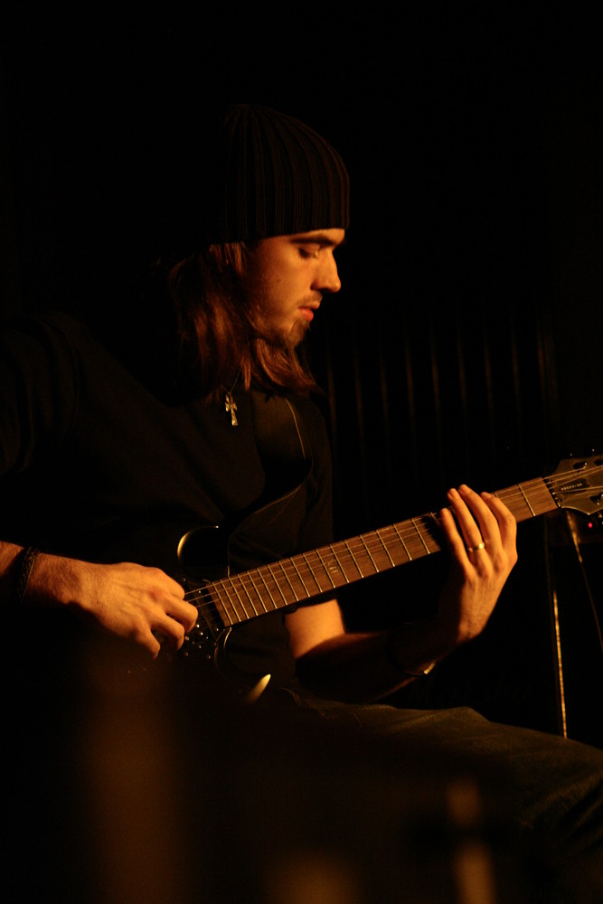 playing_guitar