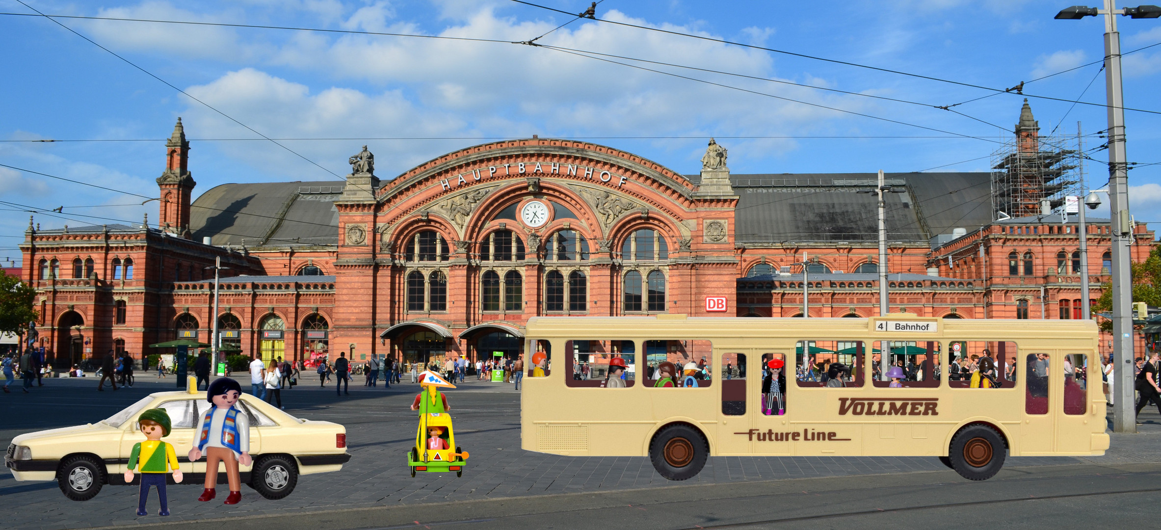 Playmobil im Wiking Bus am Hauptbahnhof