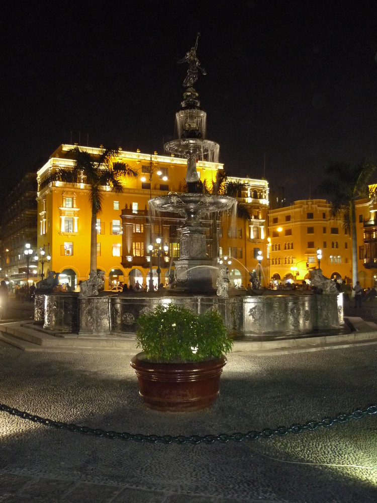 plaza de armas de lima