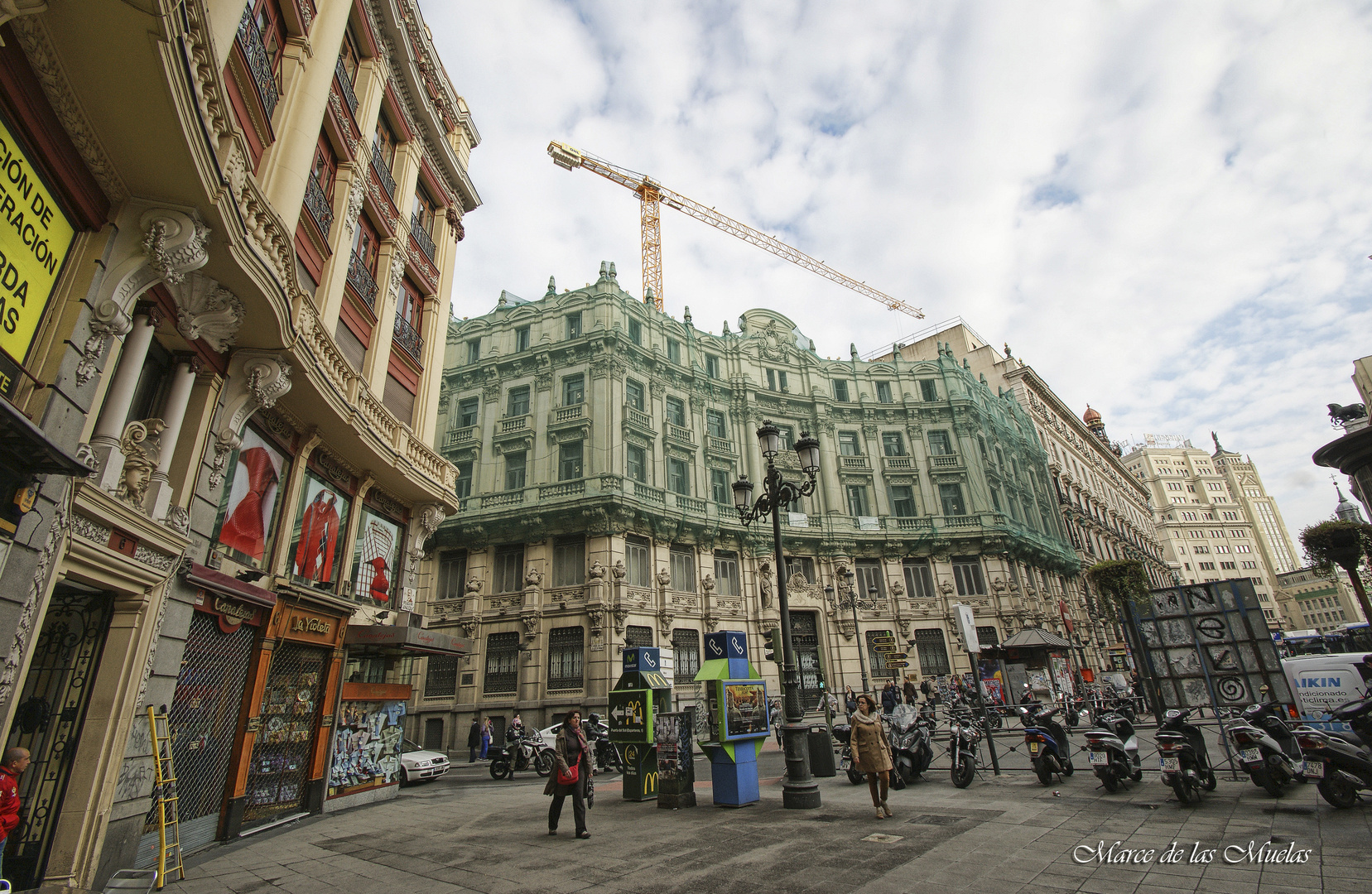 ...Plaza de Canalejas...