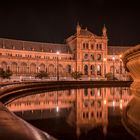 Plaza de España in Sevilla bei Nacht