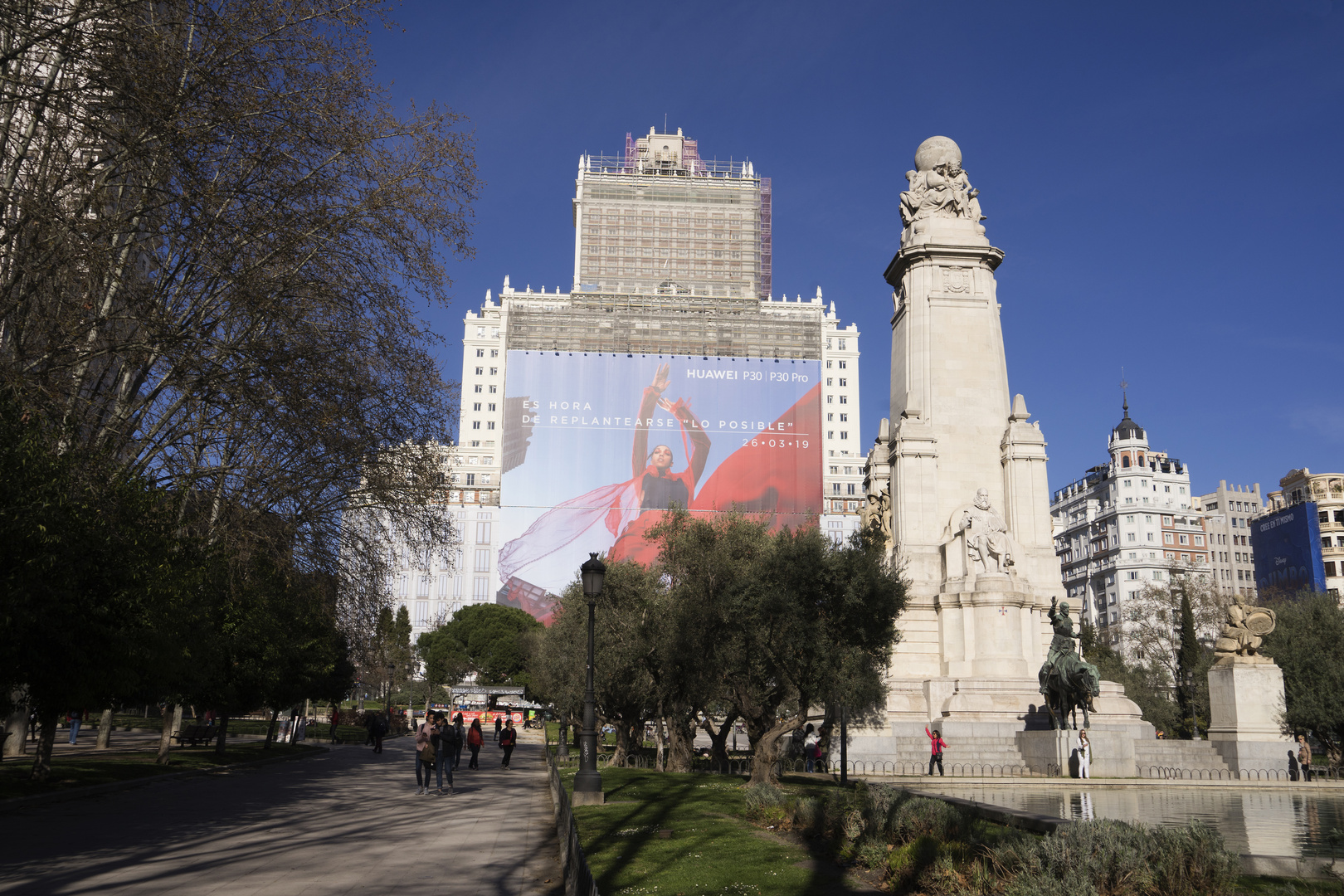 Plaza de Espana, Cervantes Denkmal