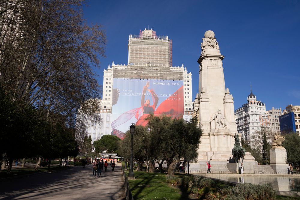 Plaza de Espana, Cervantes Denkmal