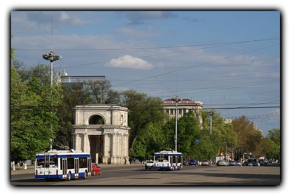 Plaza de Gran Asamblea Nacional de Chisinau (Republica Moldova)
