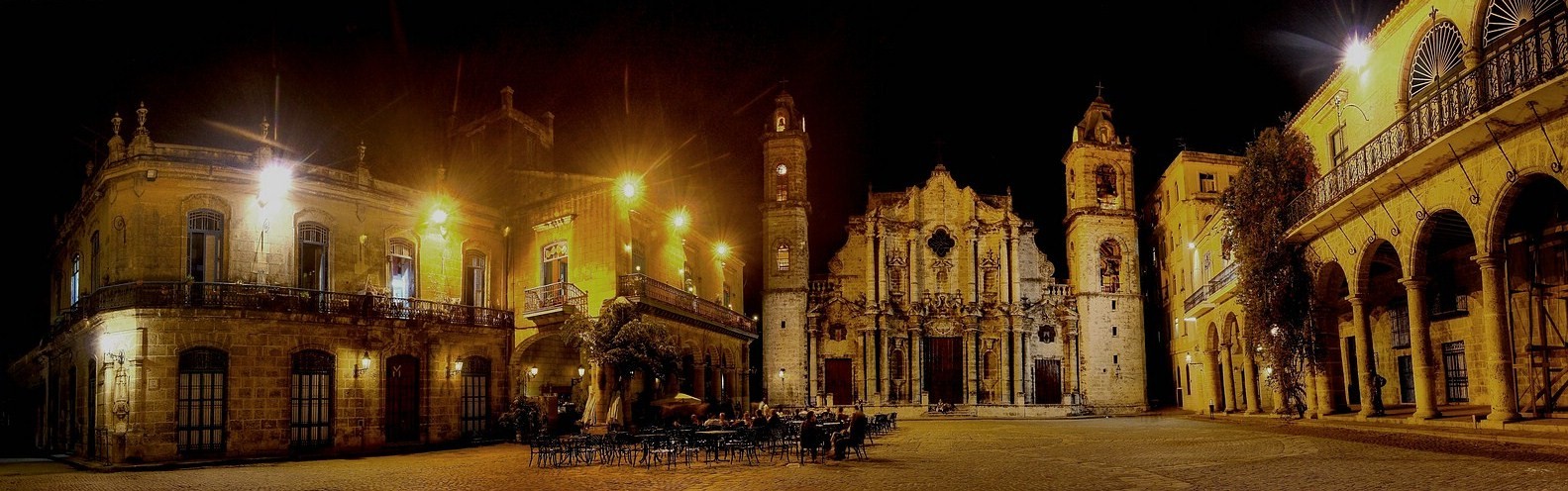 Plaza de la Catedral - Habana