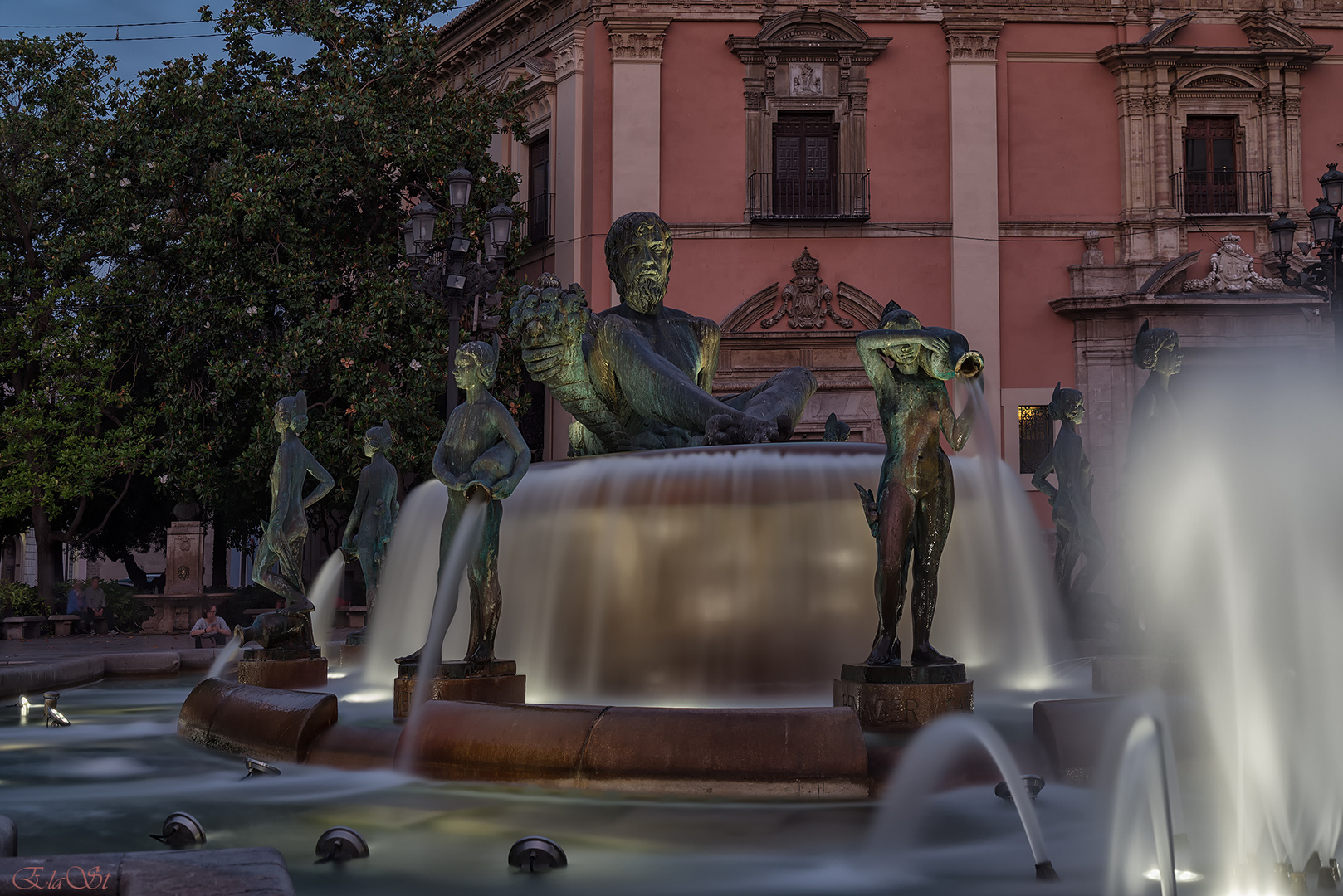 PLAZA DE LA VIRGEN