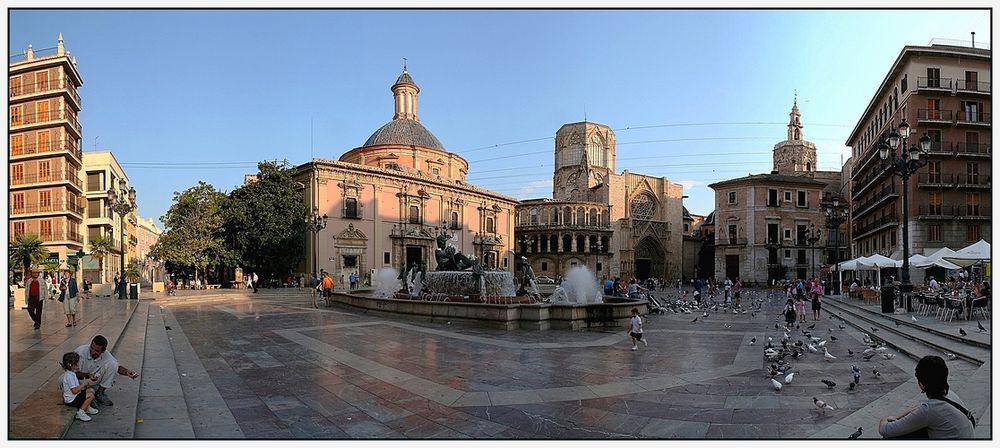 Plaza de la Virgen Valencia