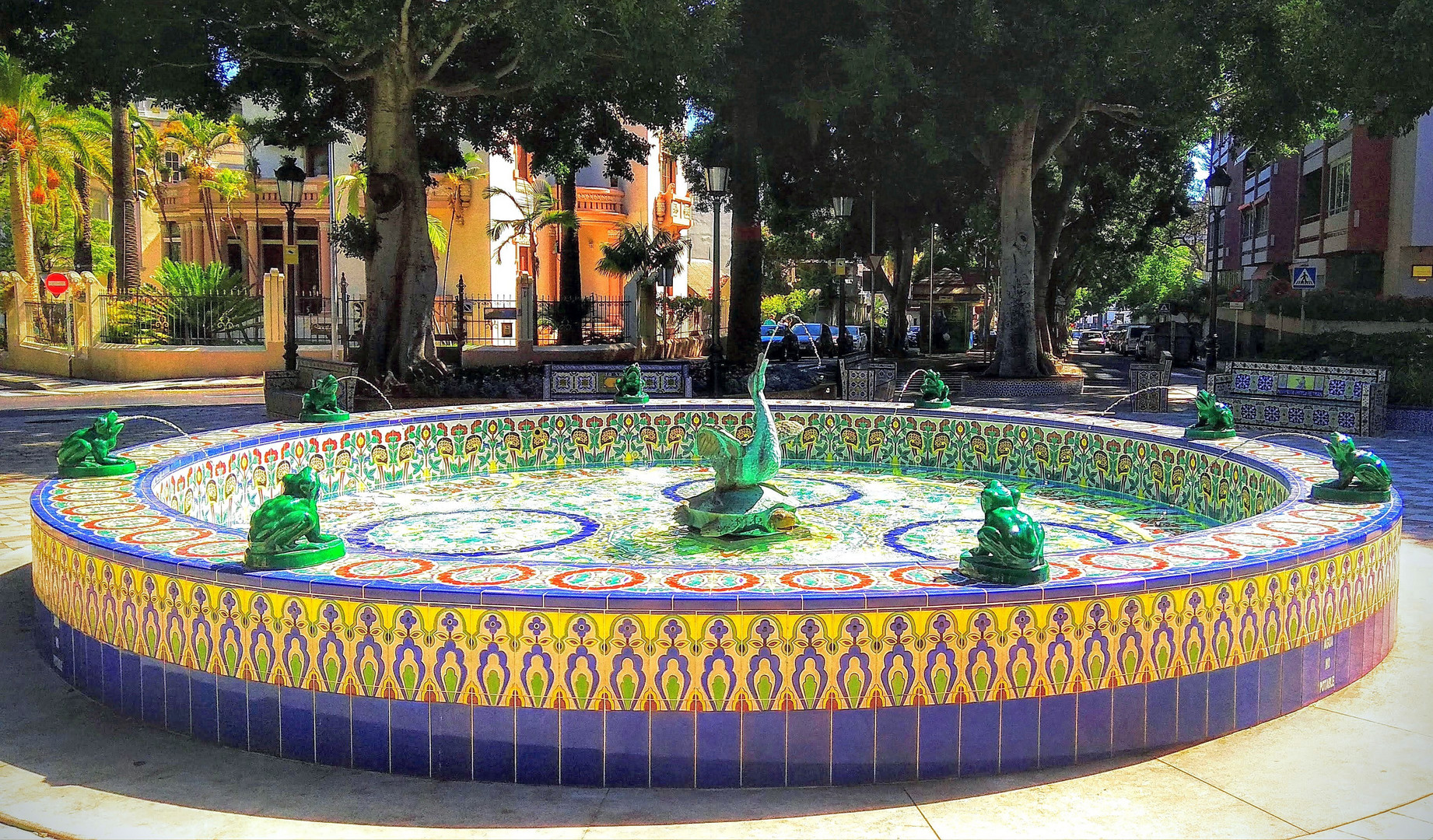 Plaza de los Patos - St. Cruz de Tenerife