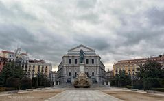 ...Plaza de Oriente...