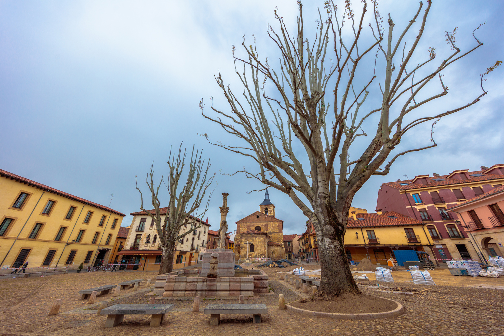 plaza del grano, León