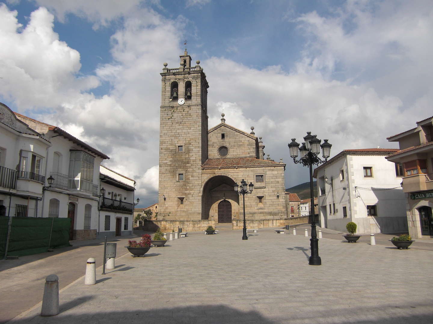 Plaza e Iglesia de Navamorcuende Foto & Bild europe, spain