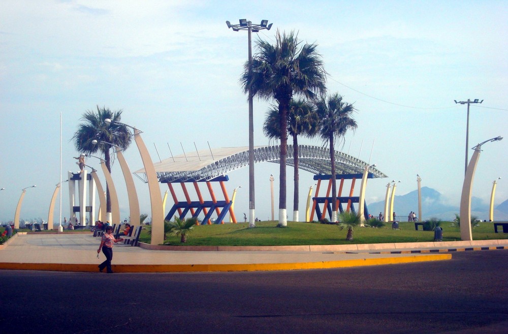 Plaza Grau - Chimbote - Ancash - PERÚ