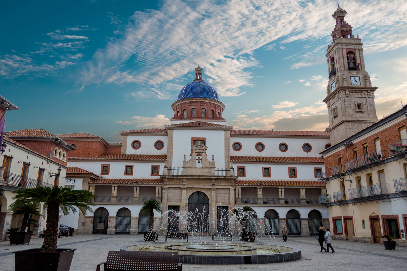 plaza-mayor-de-nules-castellon-e8ff9eba-f7ff-4dae-933d-07ae3593870f.jpg?height=1080
