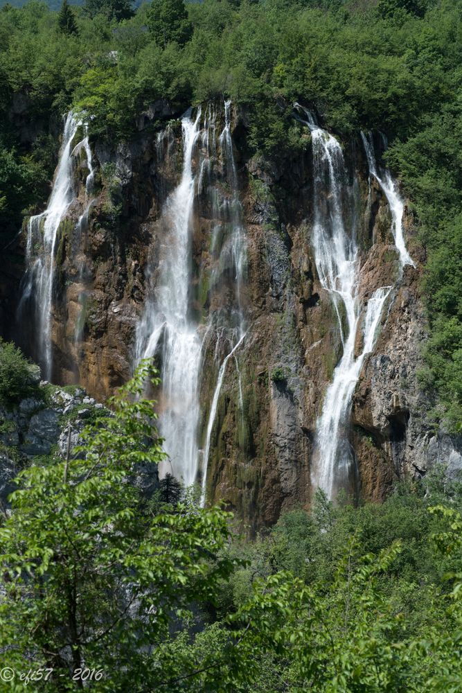 Plitvicer Seen -  Veliki Slap (großer Wasserfall)