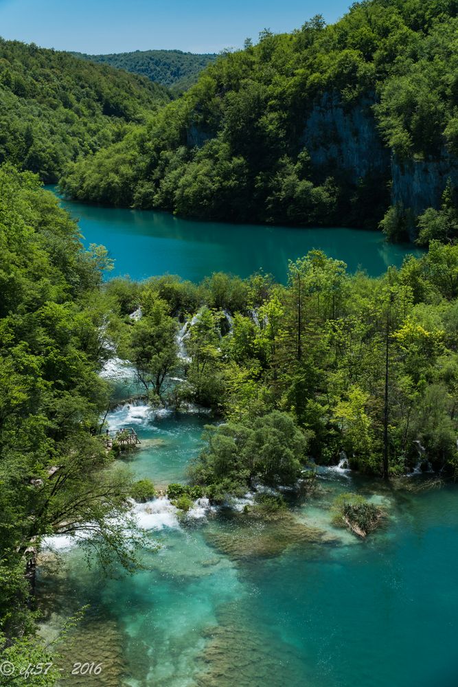 Plitvicer Seen - Wasserfälle zwischen den Seen