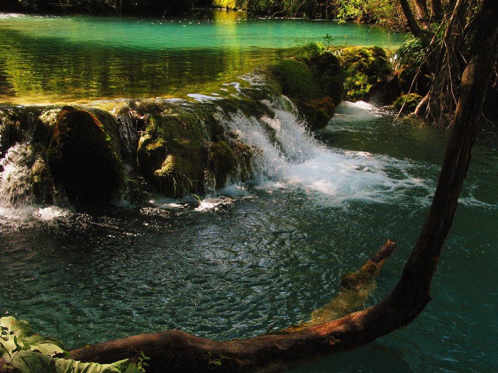 Plitwitzer Seen: Kleiner Wasserfall