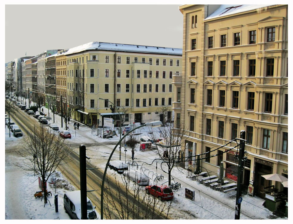 Plötzlicher Wintereinbruch in der Kastanienallee