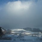 Plomb du Cantal prise à travers la vitre de la voiture en marche