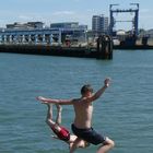 Plongeon dans le port