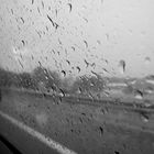 Pluie sur autoroute