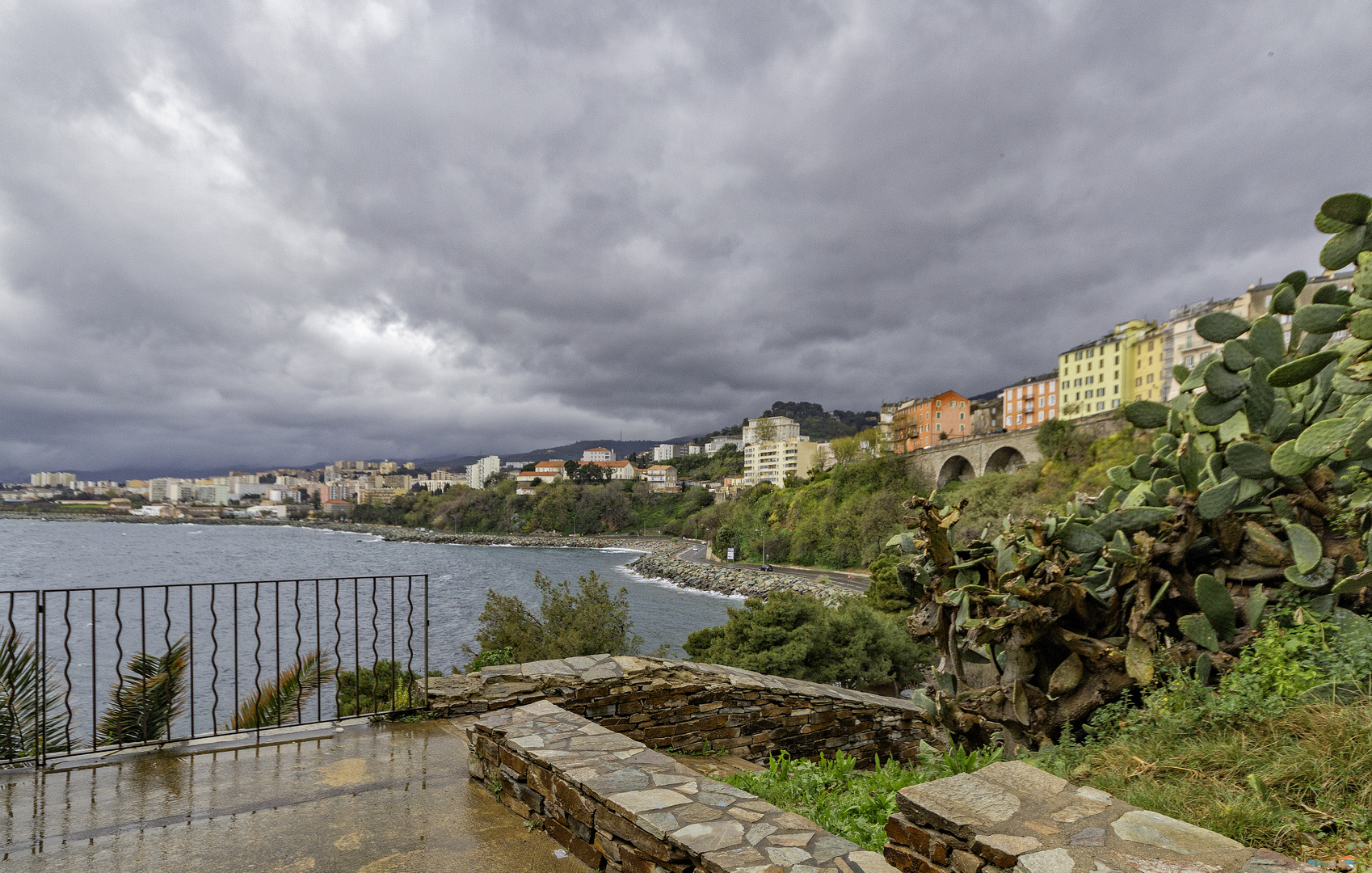 Pluie sur la méditerranée 