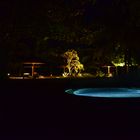 Plunge Pool bei Nacht