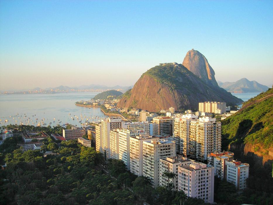 Pão de Açucar visto da Morada do Sol - Sugar Loaf from Morada do Sol. / Series: Silhouettes of Rio.