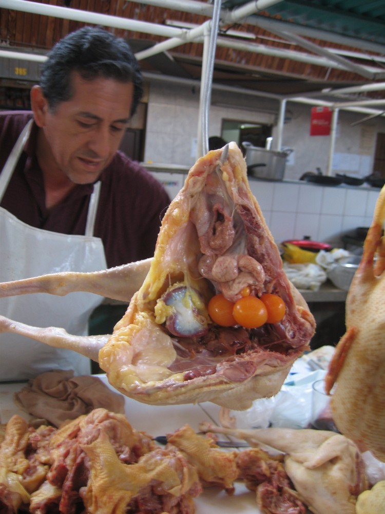 pobre gallina - Markt in Trujillo