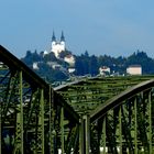 Pöstlingberg mit Eisenbahnbrücke