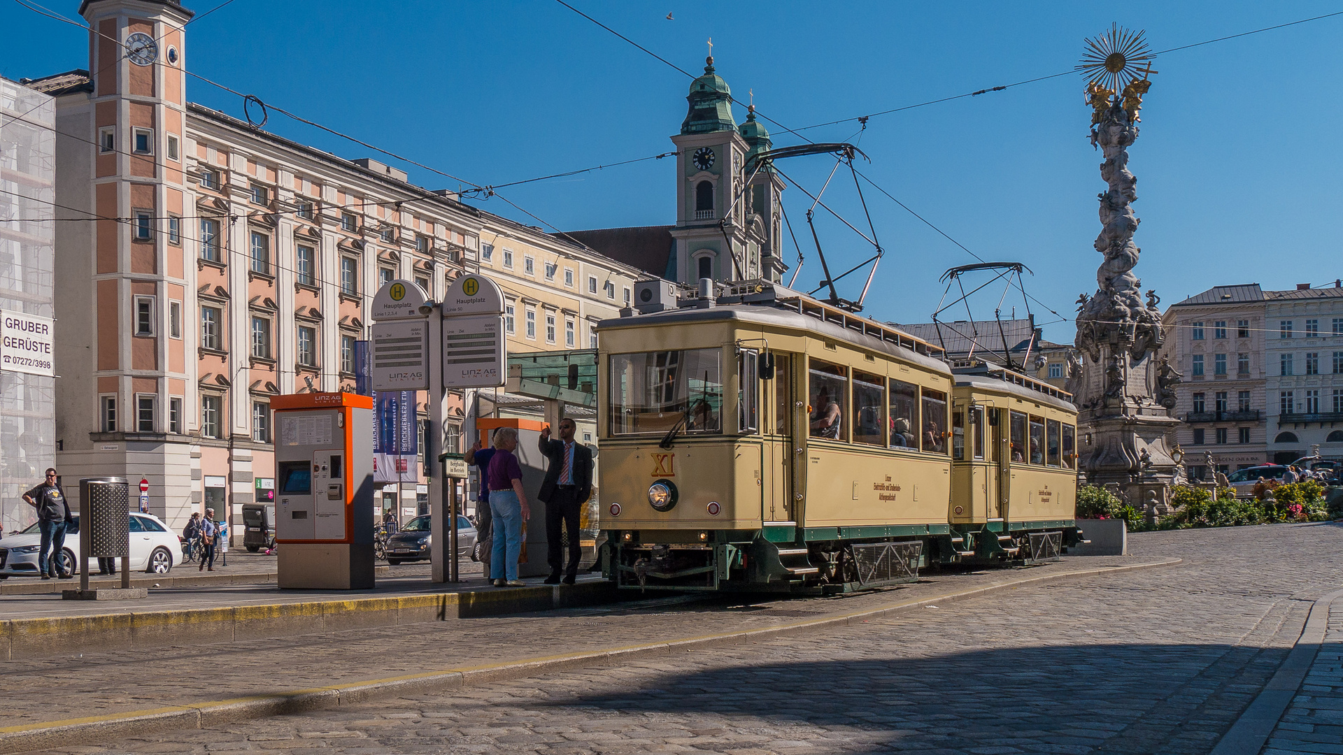 Pöstlingbergbahn am Hauptplatz, Linz Foto & Bild | hauptplatz ...