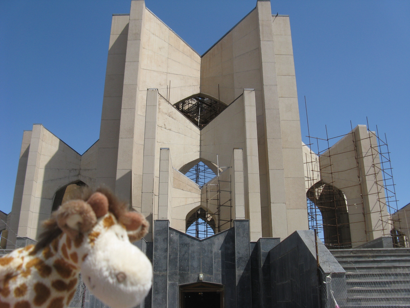 poets cemetary tabriz