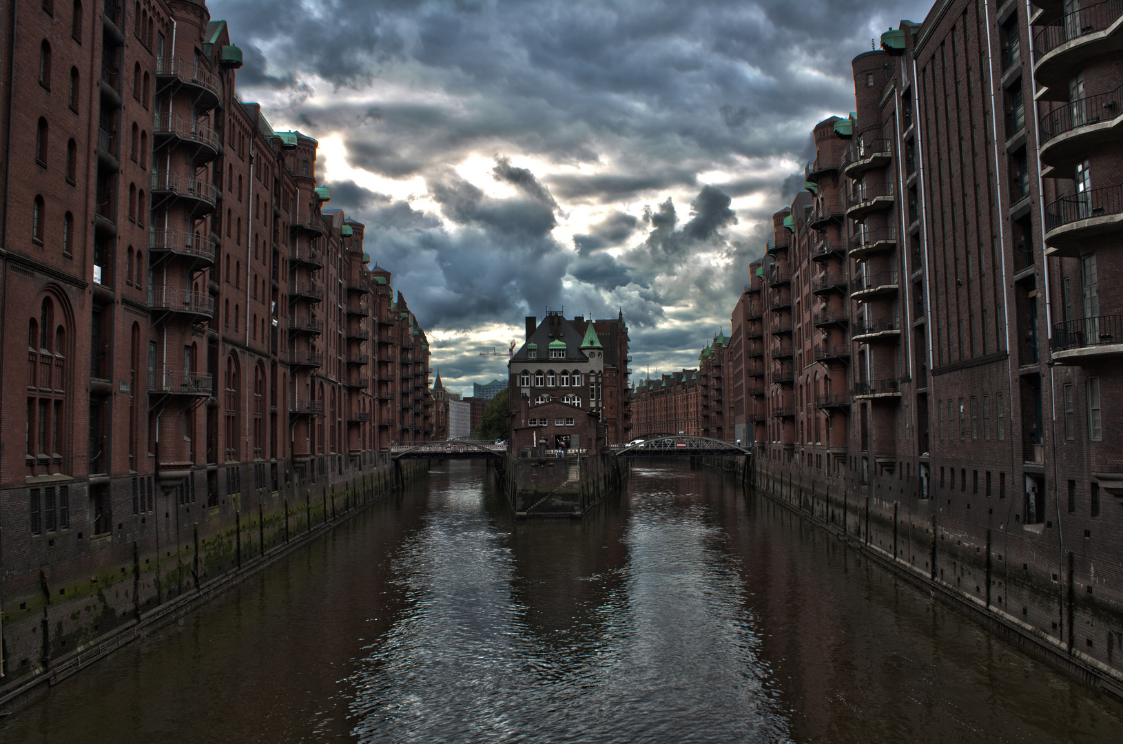 Poggenmühlenbrücke mit blick aufs Schlösschen