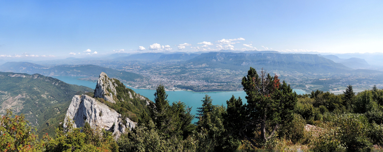 Point de vue depuis la Dent du Chat