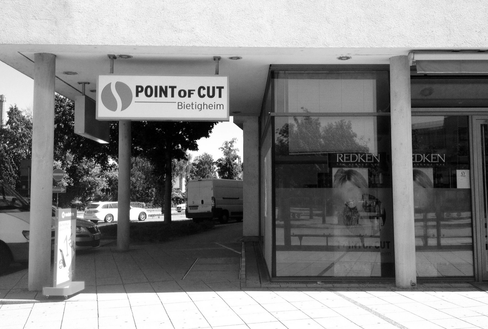 "POINT of CUT" - Bietigheim, Bahnhof