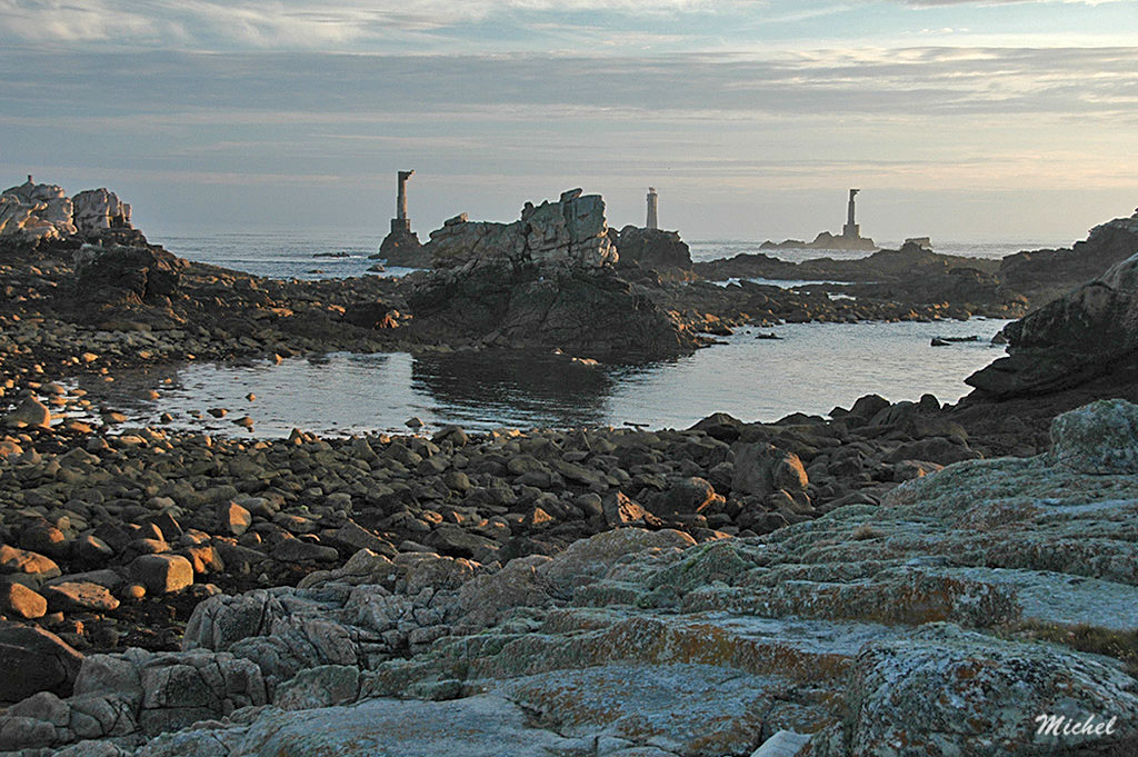 Pointe de Pern (île d' Ouessant) au couchant. photo et image paysages