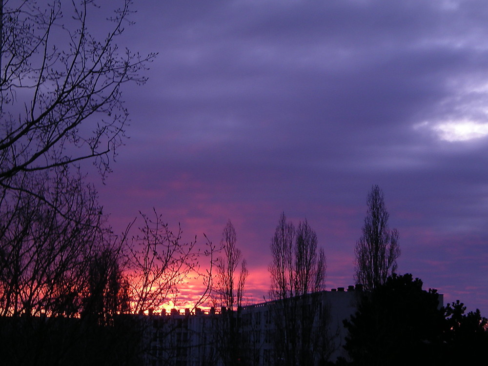 'Poitiers brûle t-il?  Non juste un levé de soleil