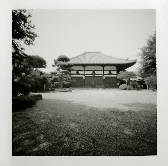 Pola-Pinhole: Der Asuka-Tempel südlich von Nara