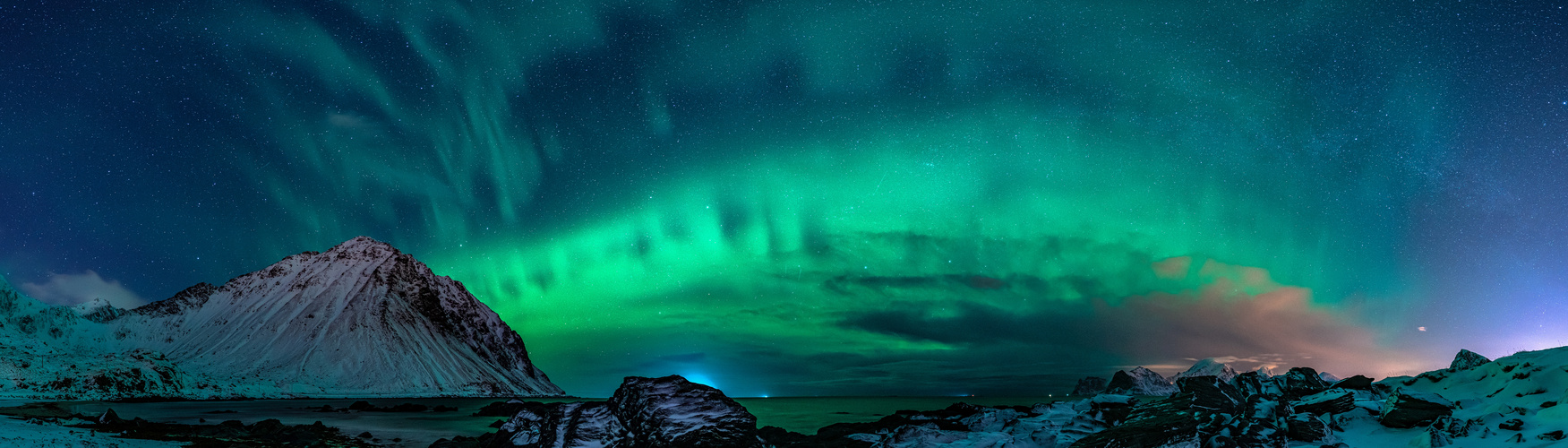 Polarlicht am Strand von Myrland