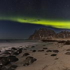 Polarlicht am Strand von Uttaklaiv auf den Lofoten