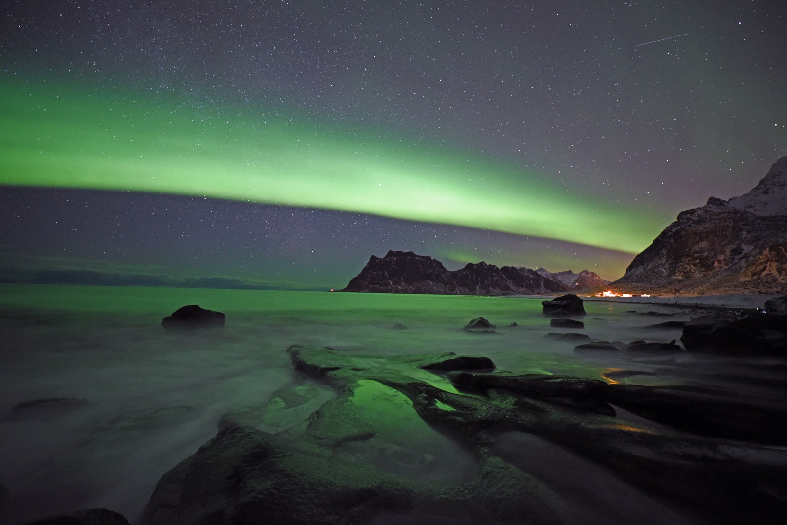 Polarlicht am Uttakleiv Beach