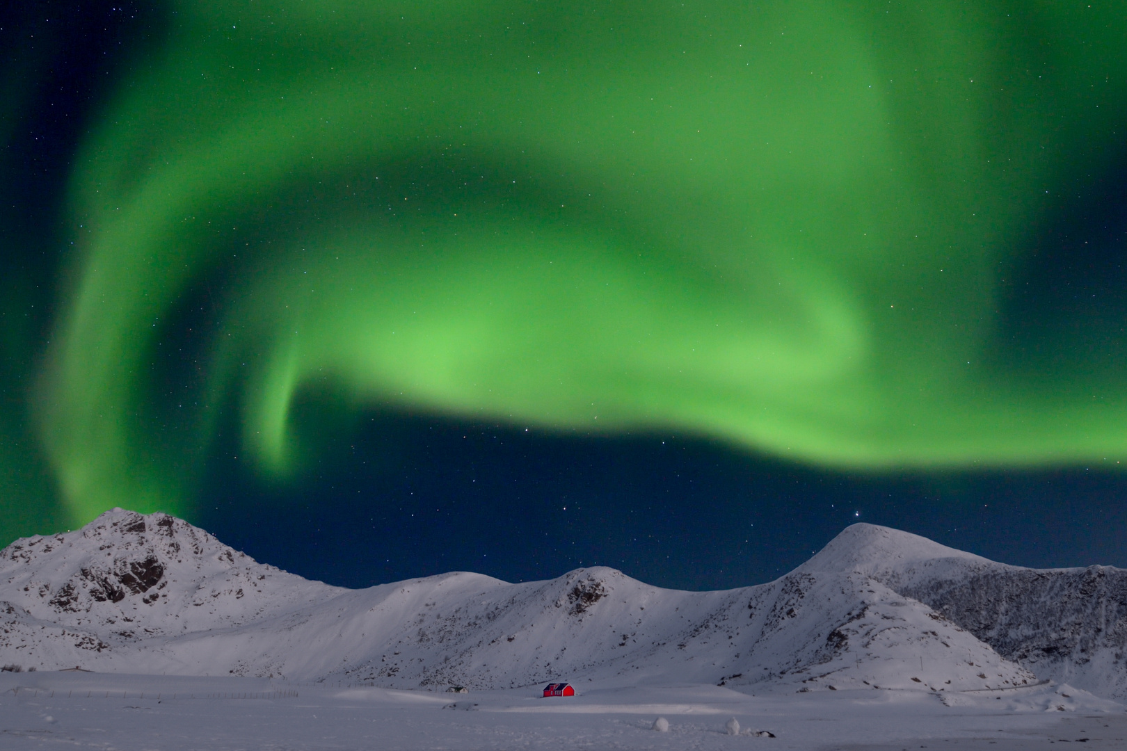 Polarlicht bei Vollmond